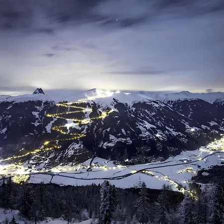 In Hollersbach Near Kitzski * Hollersbach im Pinzgau